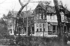 05a  Familiehotel. Foto uit 1910.