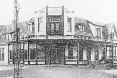18a  Hotel Paterswolde. Foto uit 1925. Later o.a. een casino en discotheek. Gesloopt. Foto uit 1925.