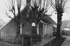 10a-Hoofdweg-121-bakkerij-Coen-Mulder-in-1934-afgebroken-en-herbouwd
