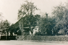 13a-Hoofdweg-108-boerderij-P.Koekoek-afbr.1960