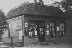 08a-kruidenierswinkelSloots-1935
