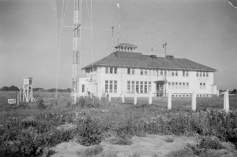 Luchthavengebouw eind jaren veertig