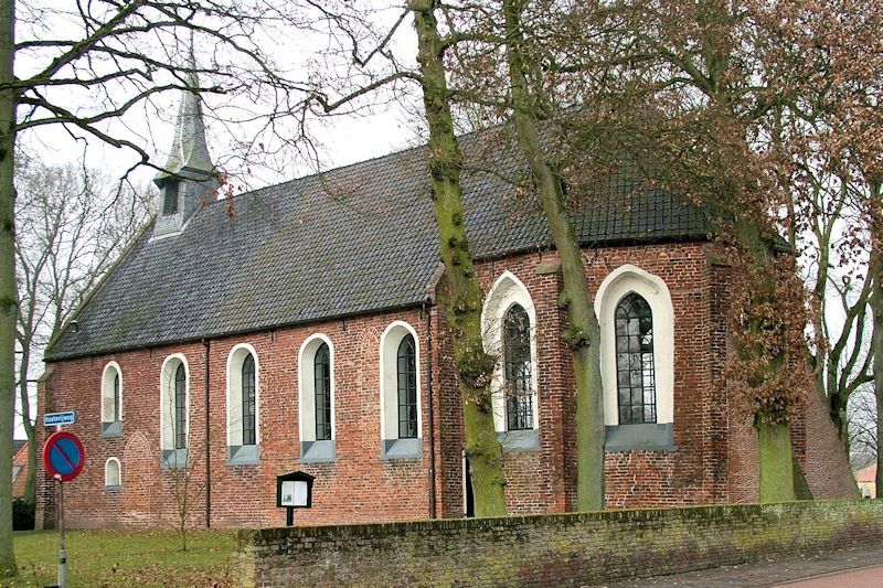 De Dorpskerk van Eelde in 2006